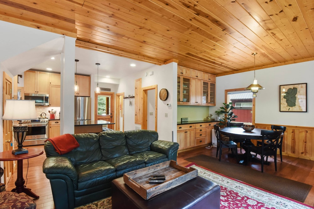 Tucked Inn Tahoma - photo 11