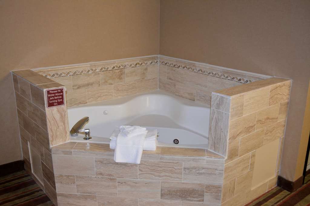 Best Western Wilsonville Inn & Suites - photo 17