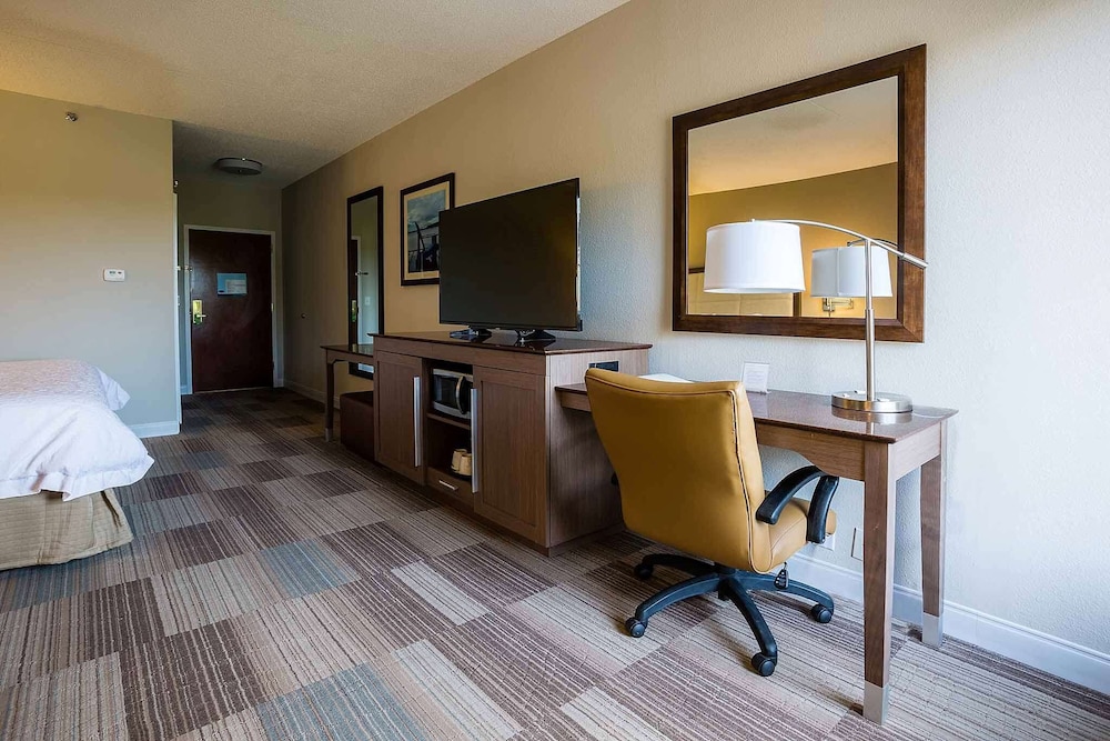 Hampton Inn Somerset - photo 17