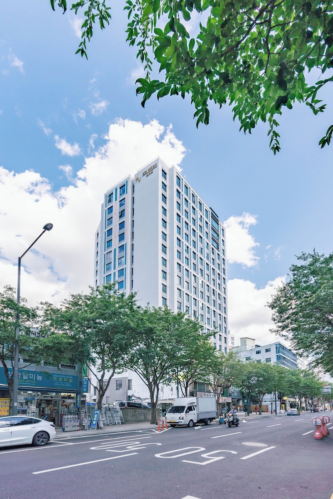 Urbanstay Myeongdong — 4-Star Luxury Hotel in Seoul, South Korea
