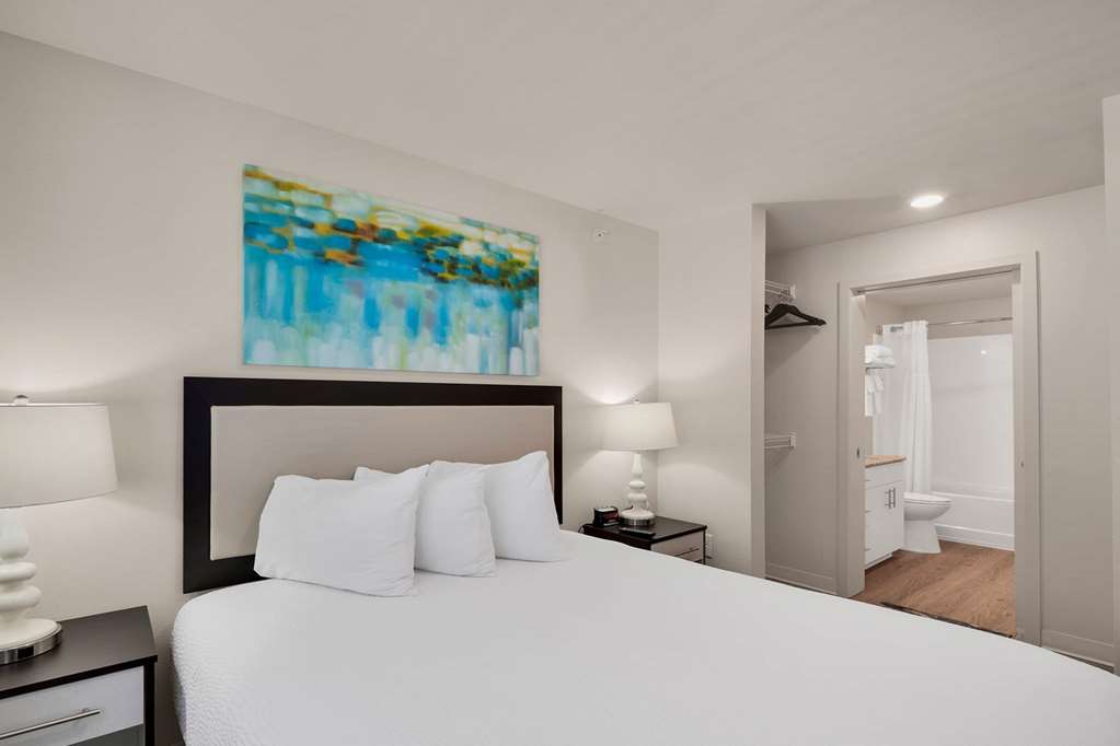 WaterWalk Extended Stay by Wyndham Charlotte Arrowood - photo 46
