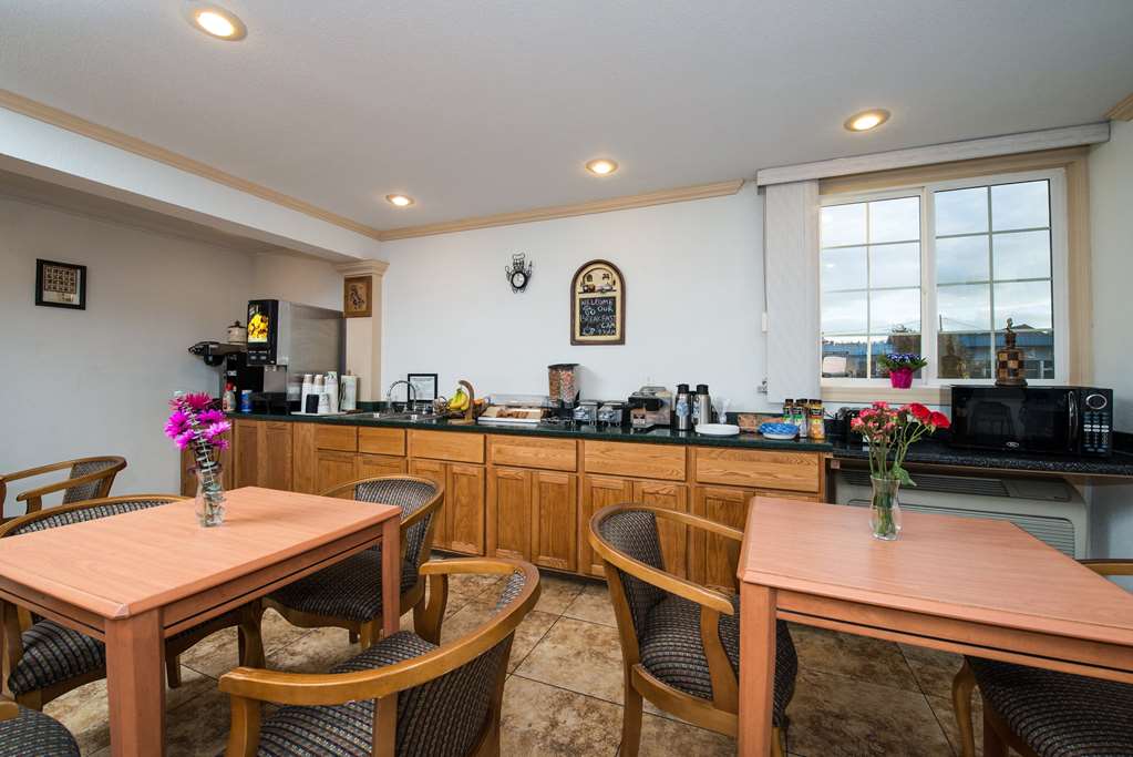 Americas Best Value Inn Pendleton - photo 13