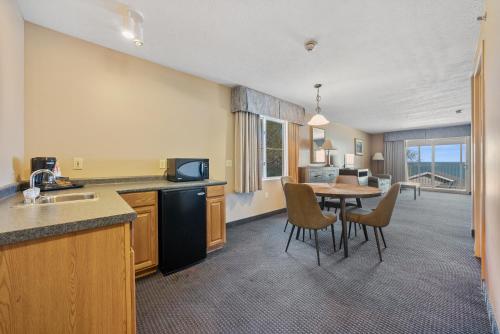 Bayshore Resort at Put in Bay - photo 27