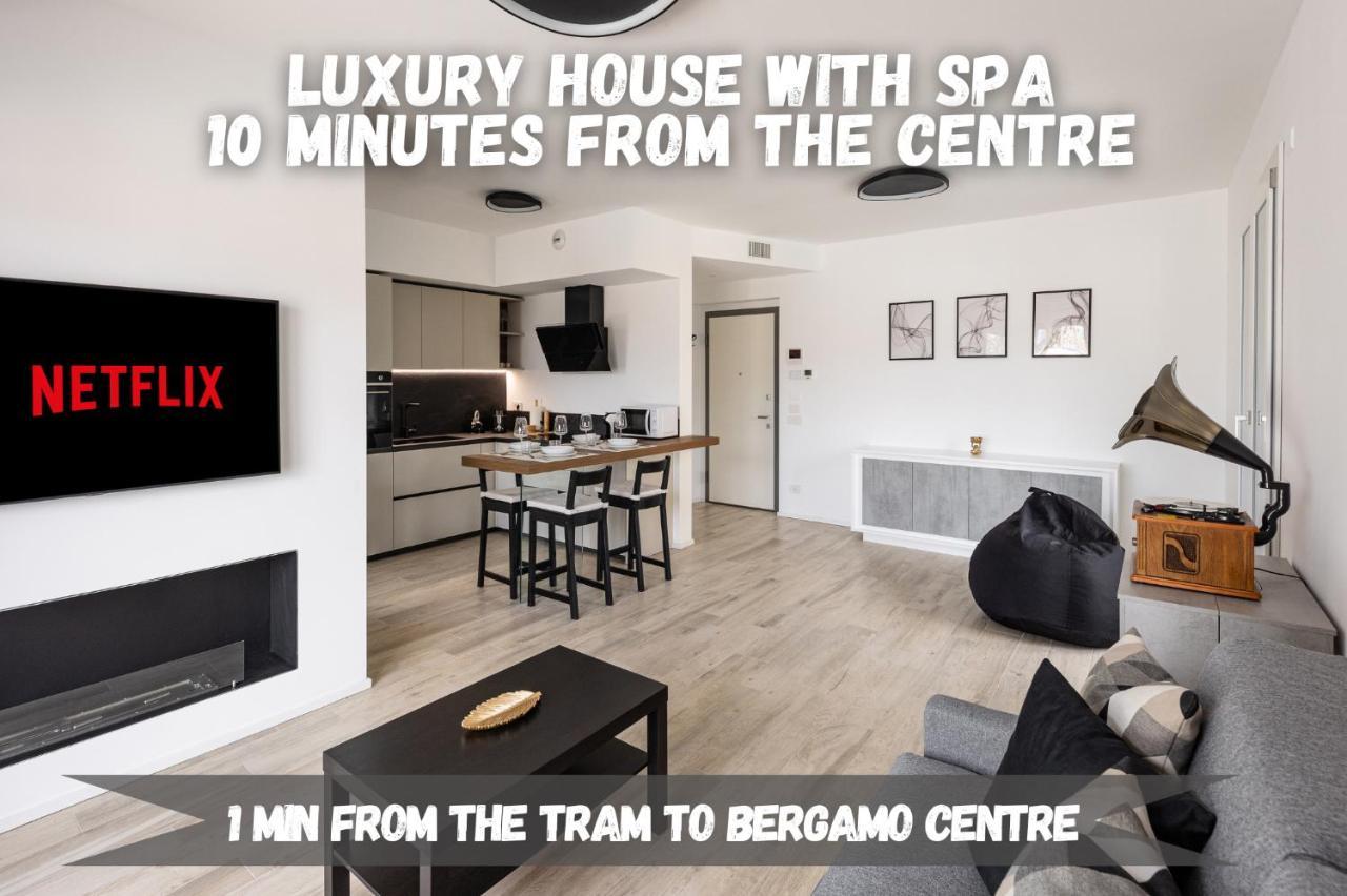 2 Min Walk Chorus Life with 2 Bedrooms And 2 Bath — 4-Star Luxury Hotel in Bergamo, Italy