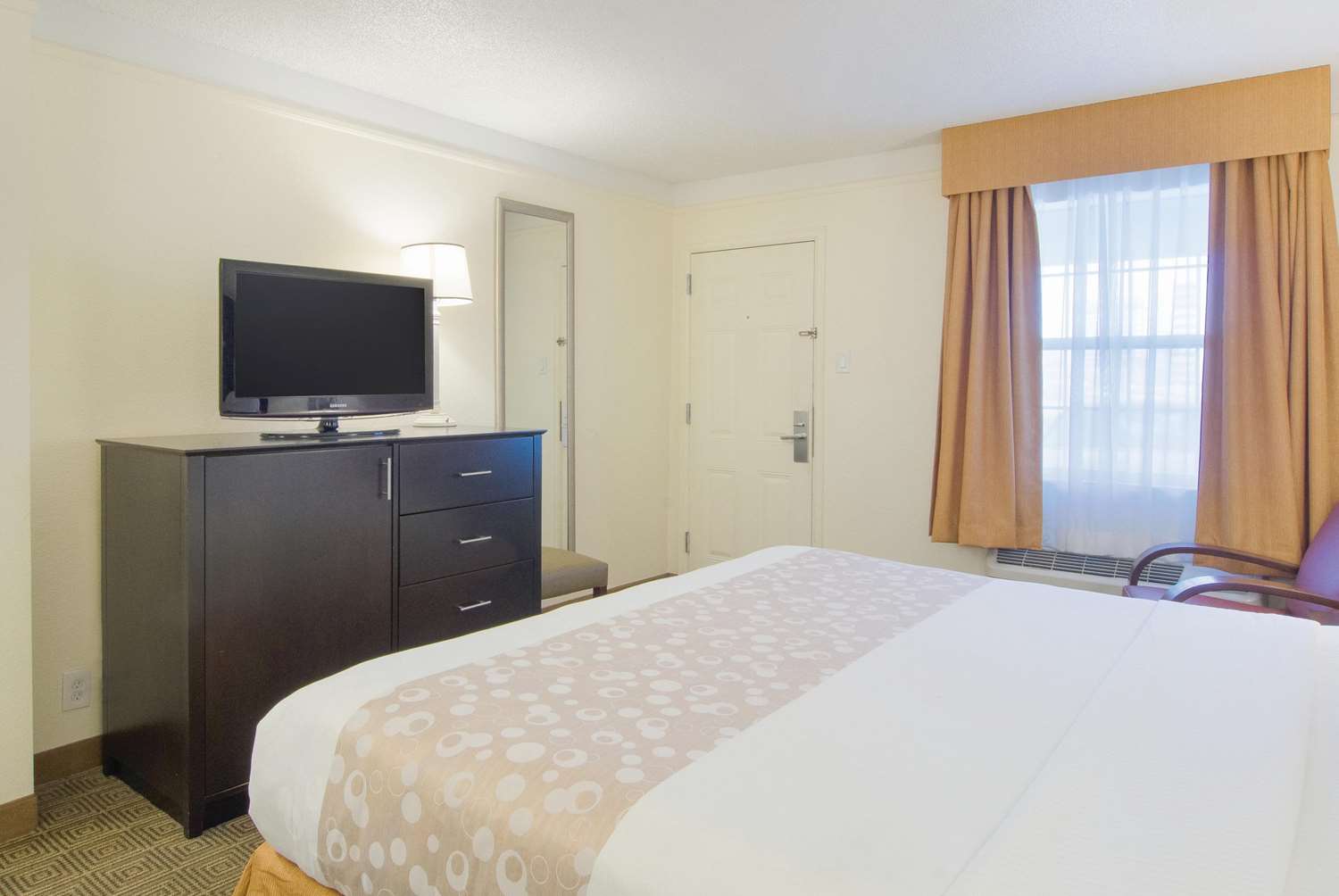La Quinta Denver Cherry Creek Hotel - photo 18