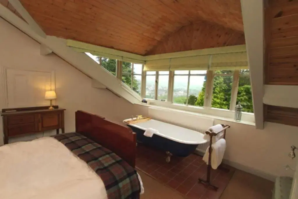 Woodlands House