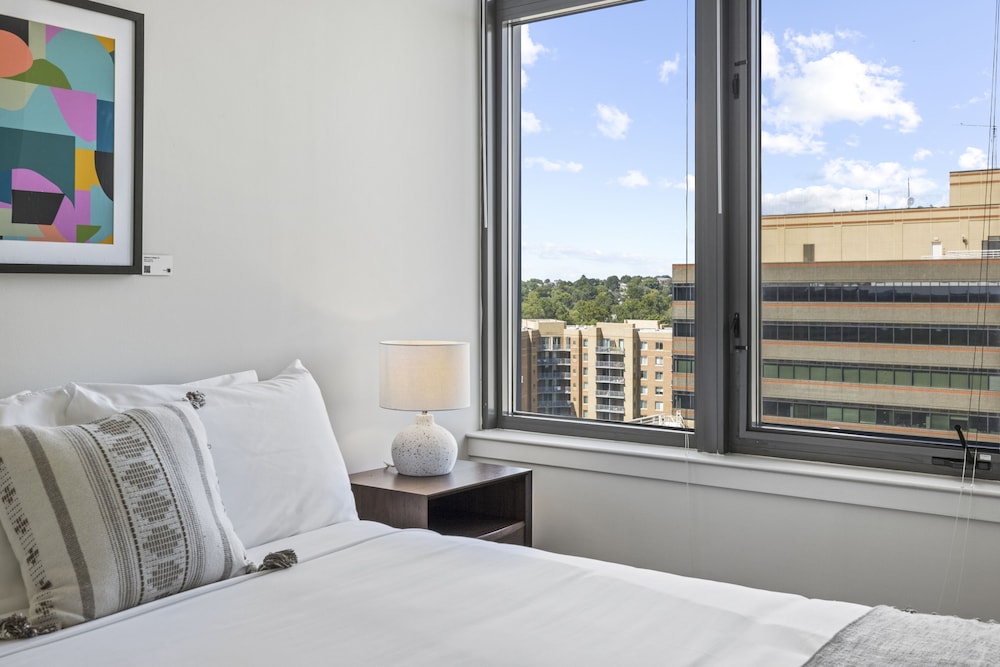 Placemakr Marymount Ballston - photo 19