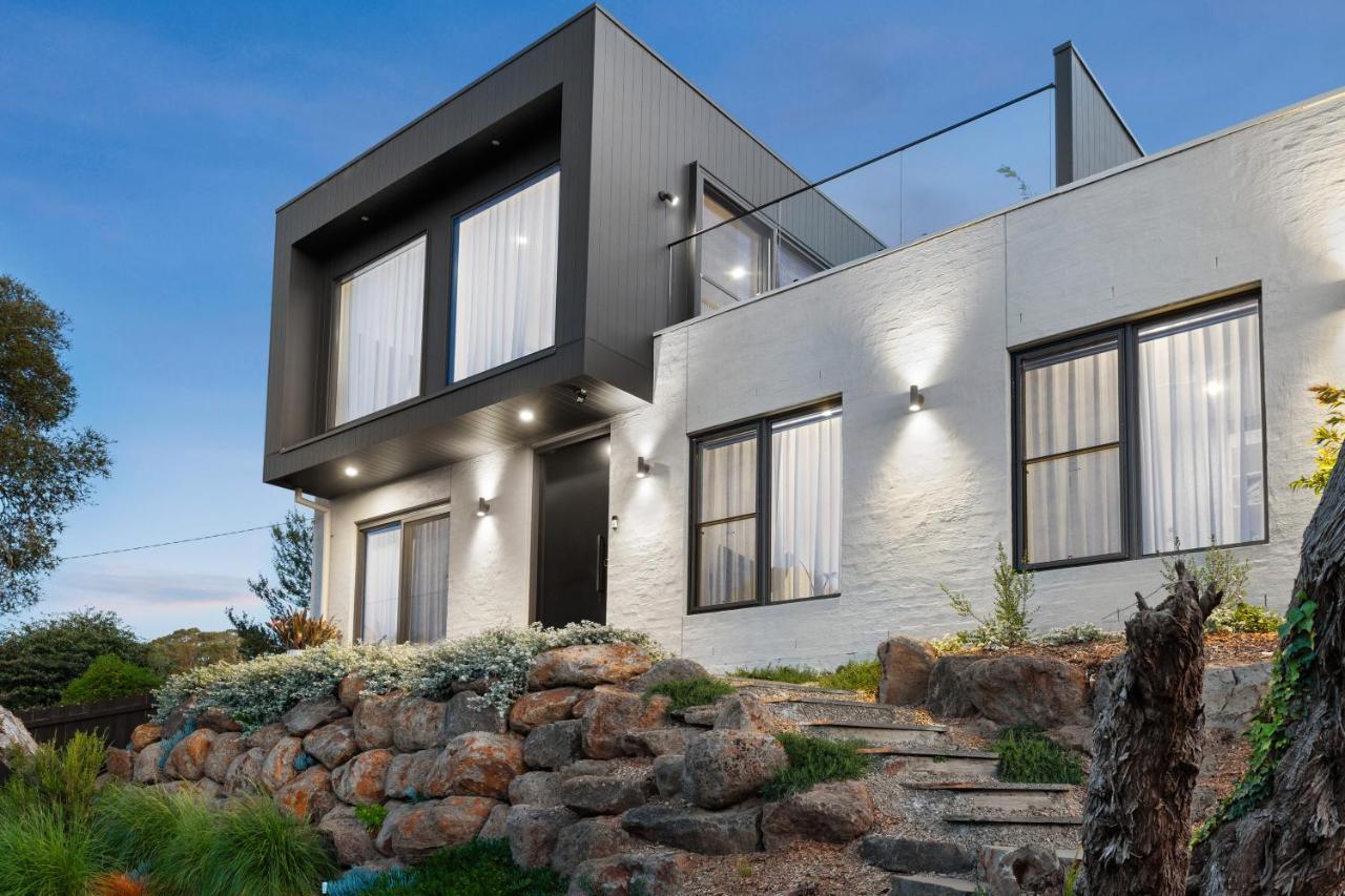 Panoramic Bayview Luxe — Rye