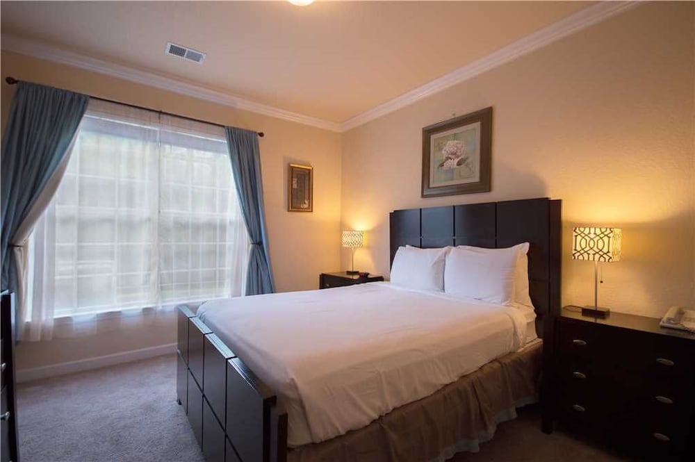 Tuscana Resort Orlando #1106 3 Br Condo - photo 2