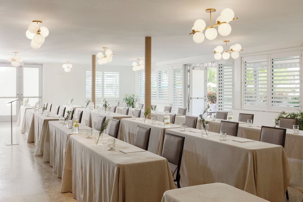Kimpton Surfcomber Hotel by IHG - photo 105