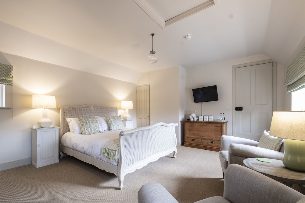 The Ship at Dunwich — hotel in Saxmundham