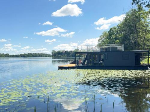 Domki na wodzie Houseboaty in Olecko, Poland