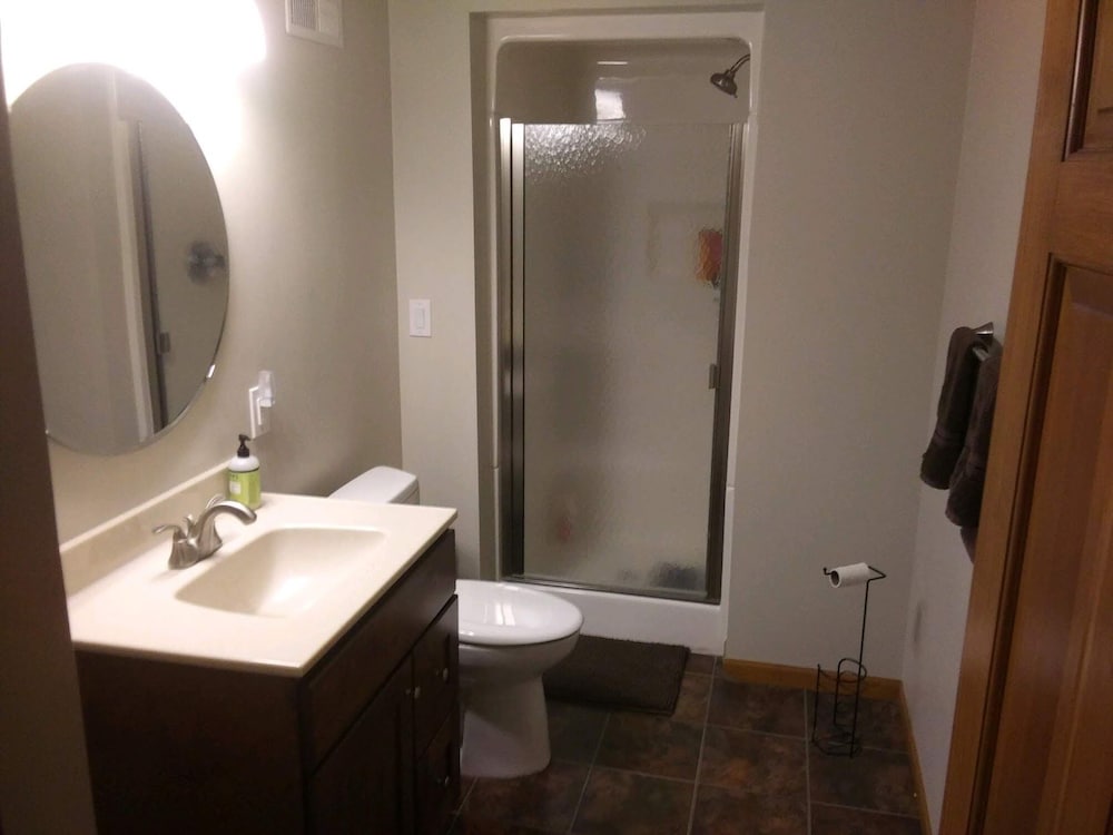Historic Twin Tudors Inn - photo 46