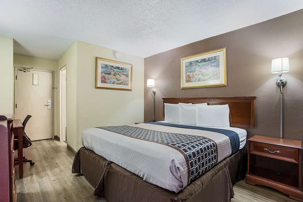 Americas Best Value Inn Tulsa at I 44 - photo 21