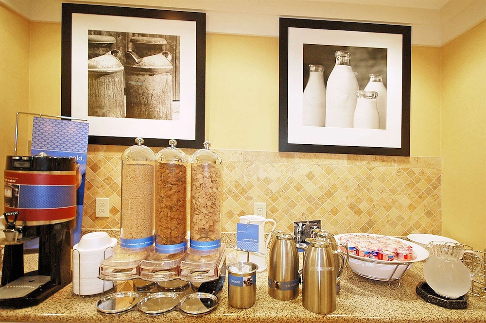 Hampton Inn Moss Point Pascagoula - photo 23