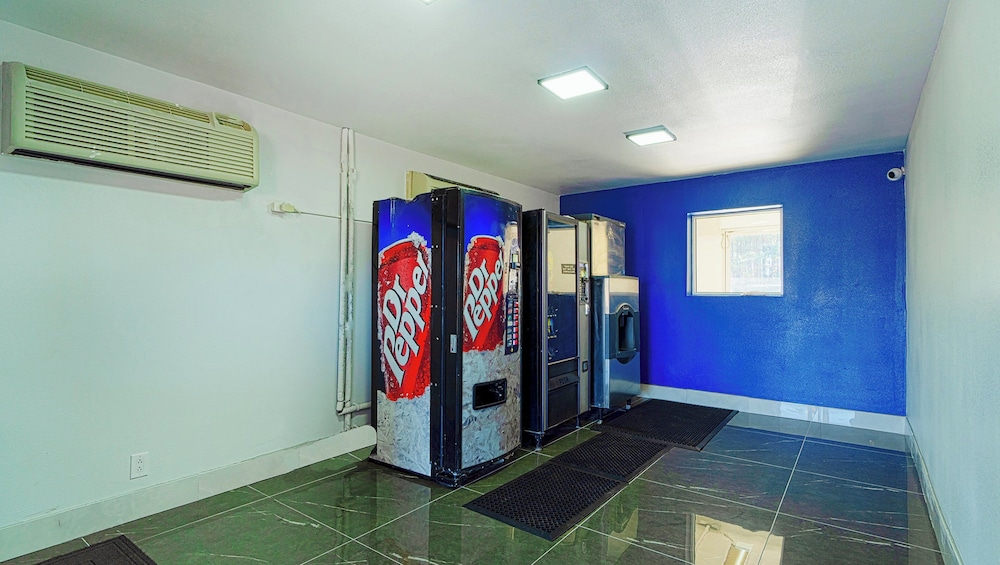 Xpress Inn & Extended Stays - photo 25