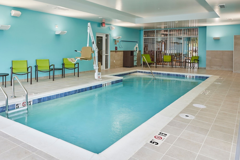 SpringHill Suites by Marriott Medford Airport - photo 19