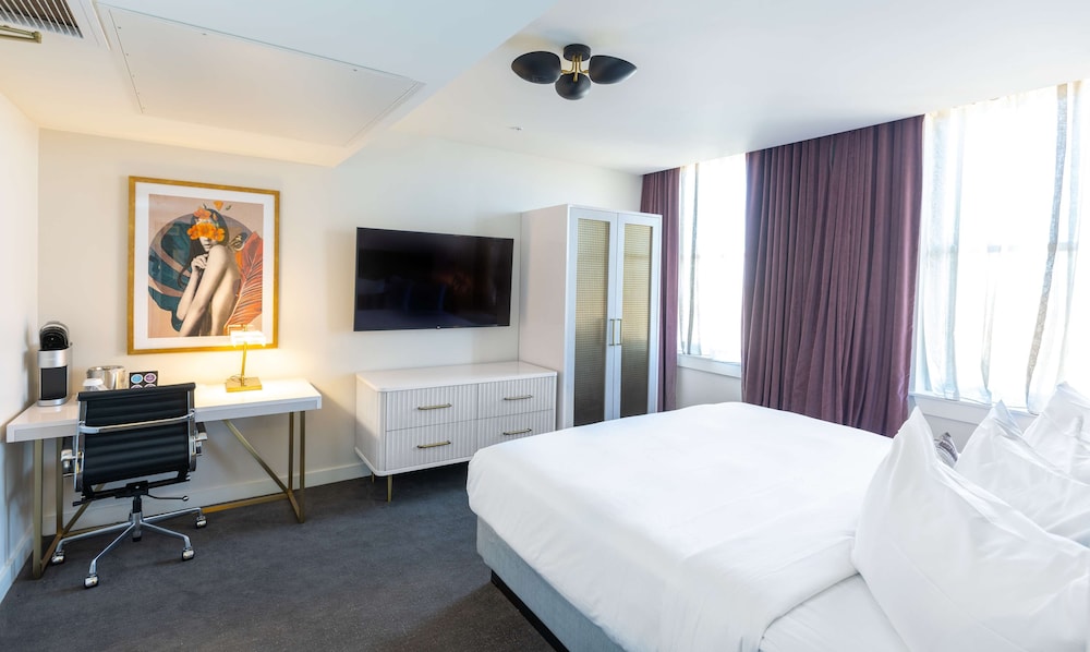The Kelly Birmingham Tapestry Collection By Hilton - photo 13