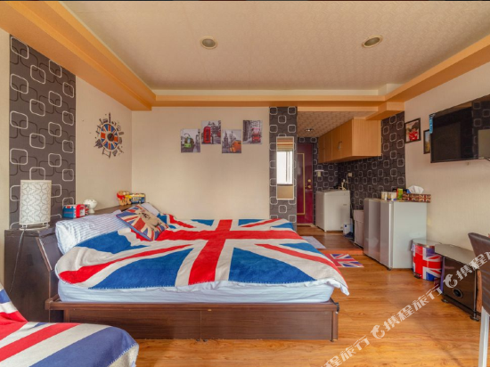 Clive's England - last minute hotel in Unknown City