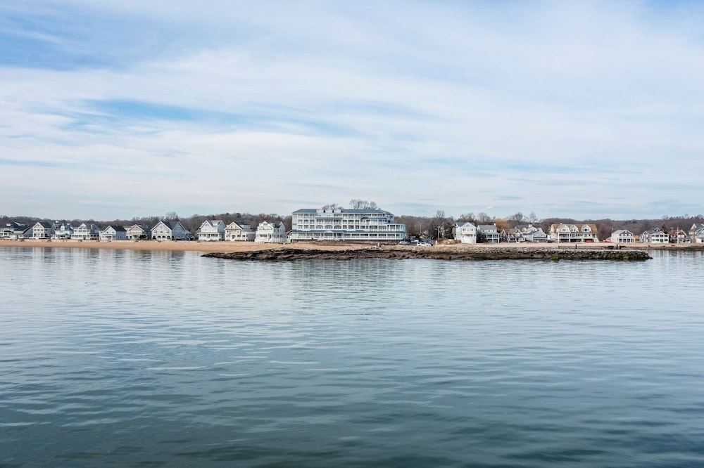 Madison Beach Hotel - photo 91