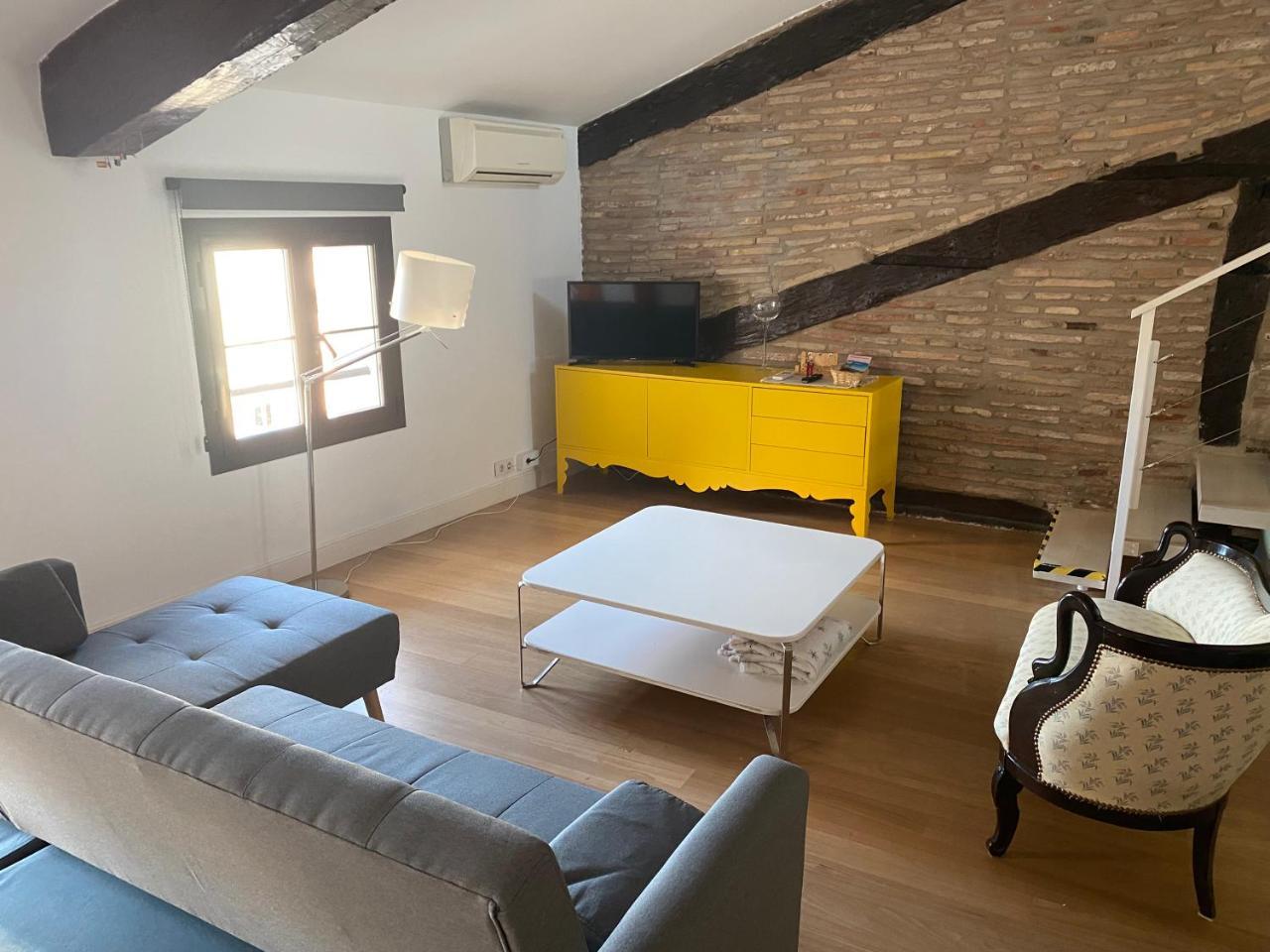 Ático Plaza Mercado Logroño — 4-Star Luxury Hotel in Logrono, Spain