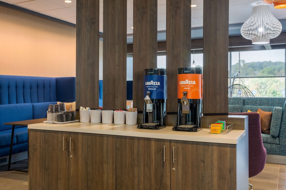 Tru by Hilton Radford VA - photo 4