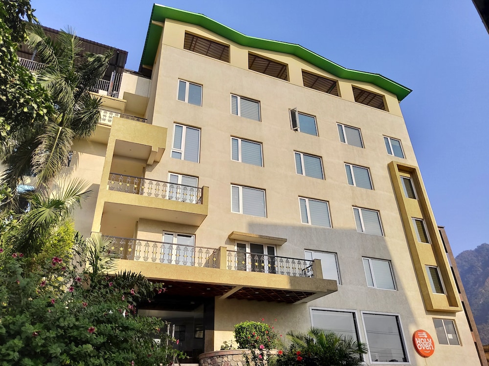 Holy River Hotel — 4-Star Luxury Hotel in Narendranagar, India