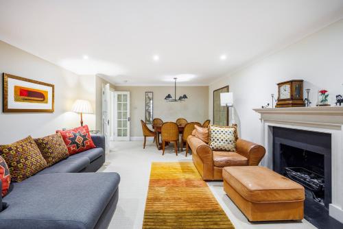 Hyde Park Hideaway Sleeps 6 — 4-Star Luxury Hotel in London, United Kingdom