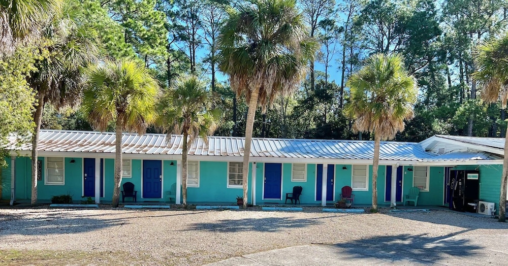 The Panacea Motel - photo 93