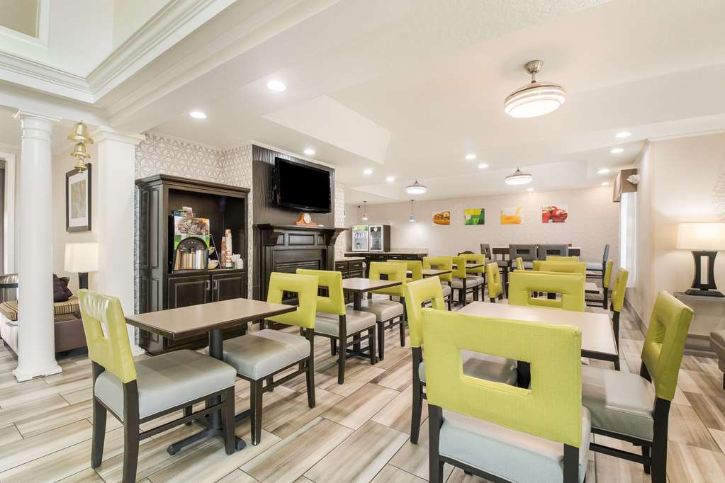 Quality Inn Alcoa Knoxville - photo 23