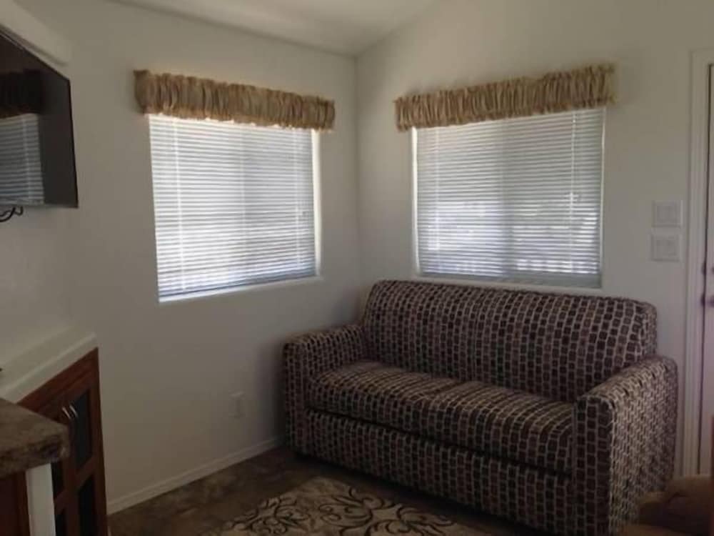 Indian Wells RV Resort - photo 6