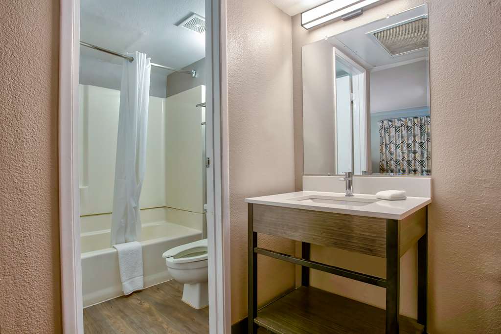 Motel 6 Kingman AZ Route 66 East - photo 14