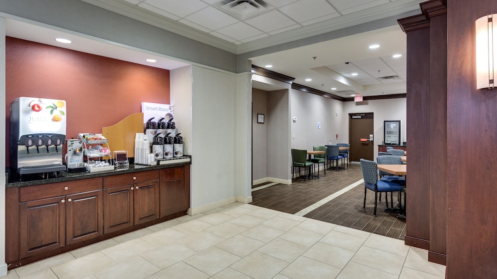 Holiday Inn Express Washington DC SW Springfield - photo 41