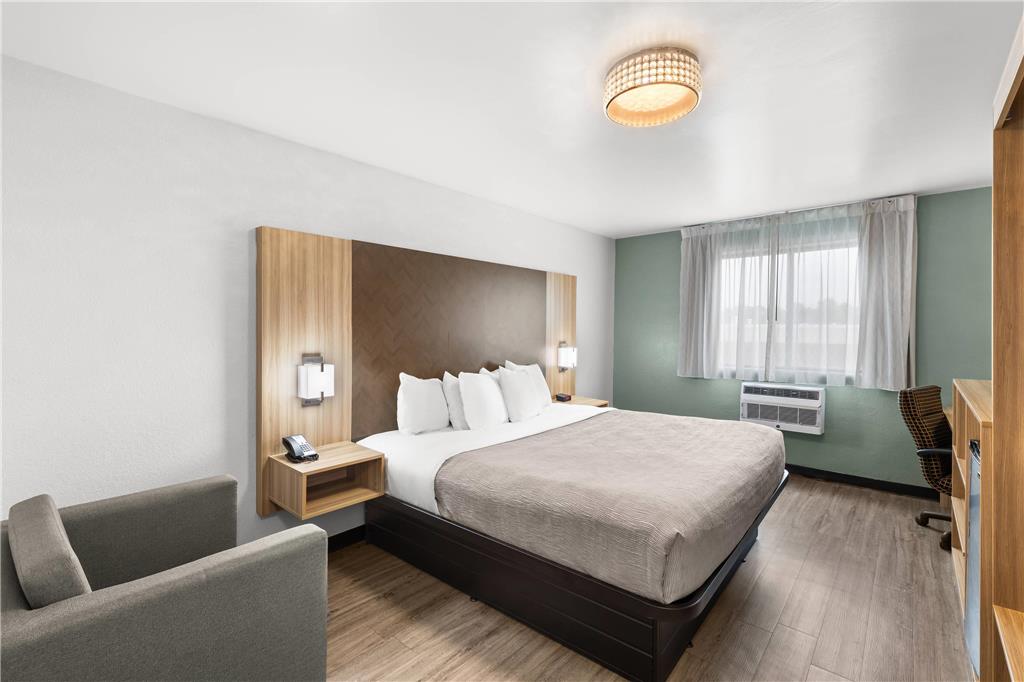 Quality Inn Atlanta Airport Central - photo 21