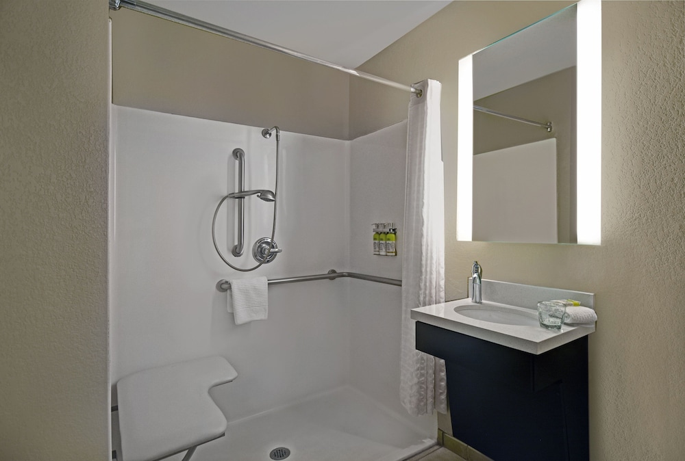 Candlewood Suites Sumter by IHG - photo 18