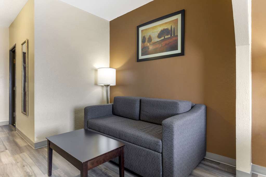 Quality Inn & Suites Wichita Falls I 44 - photo 42
