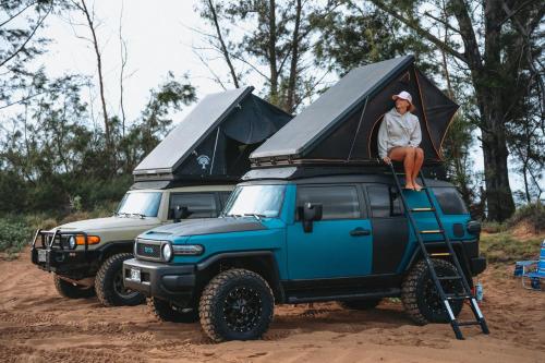 Fully Decked Blue FJ Cruiser - last minute hotel in Kapa'a
