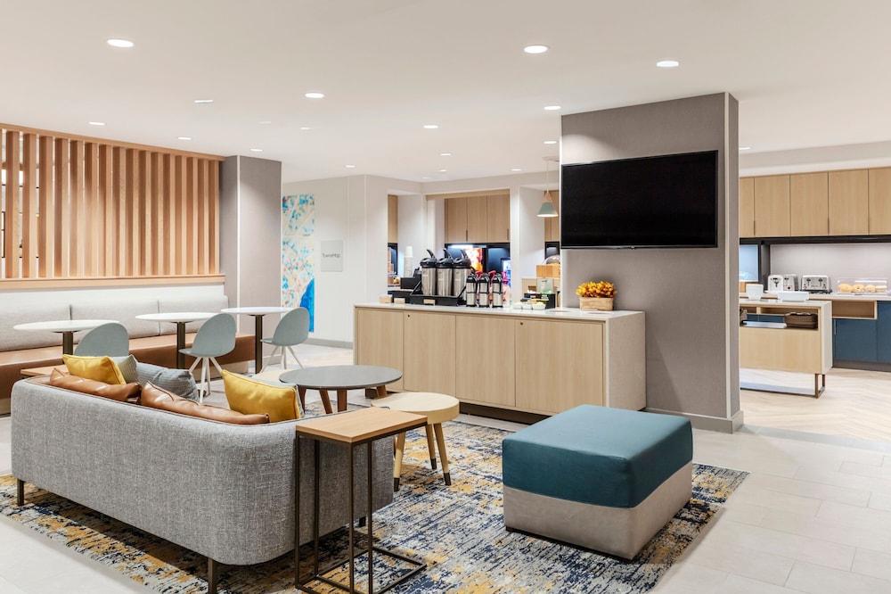 TownePlace Suites Chesterfield - photo 2