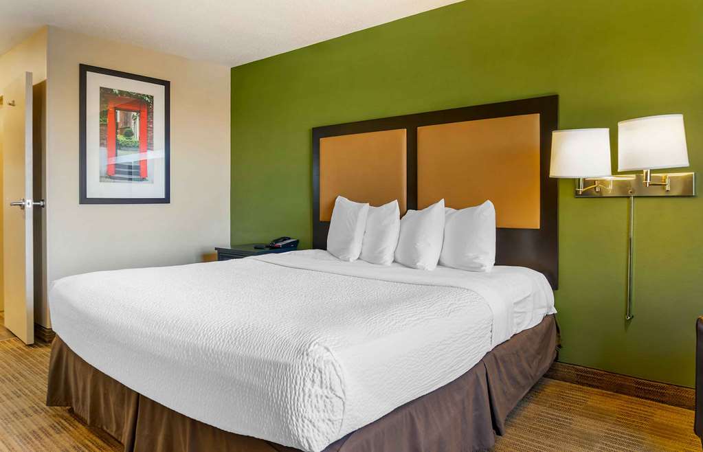 Extended Stay America Select Suites Grand Rapids Kentwood - photo 17