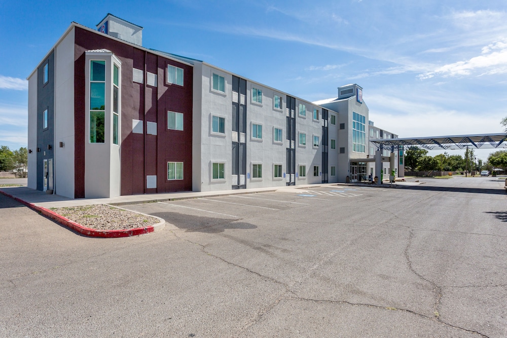 Motel 6 Roswell NM - photo 30