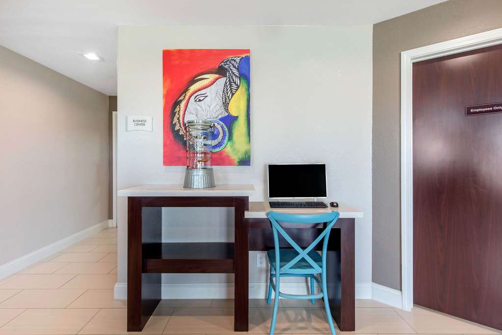 Quality Inn Port Arthur Nederland - photo 26