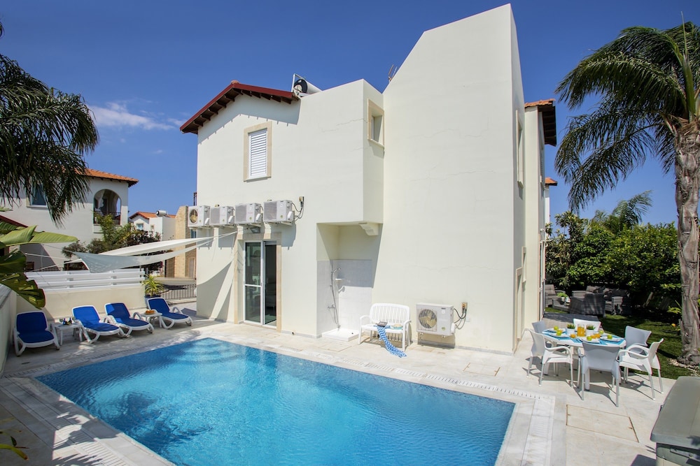 Villa Raflia — 4-Star Luxury Hotel in Protaras, Cyprus