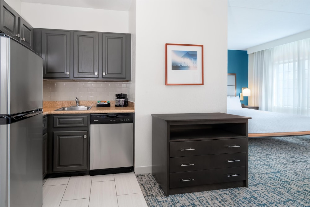 Homewood Suites by Hilton Eatontown - photo 18