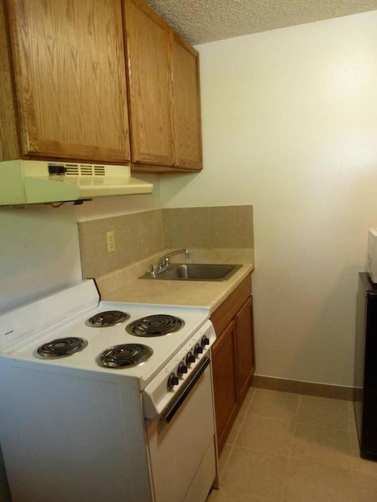 Sunshine Motel II - photo 10