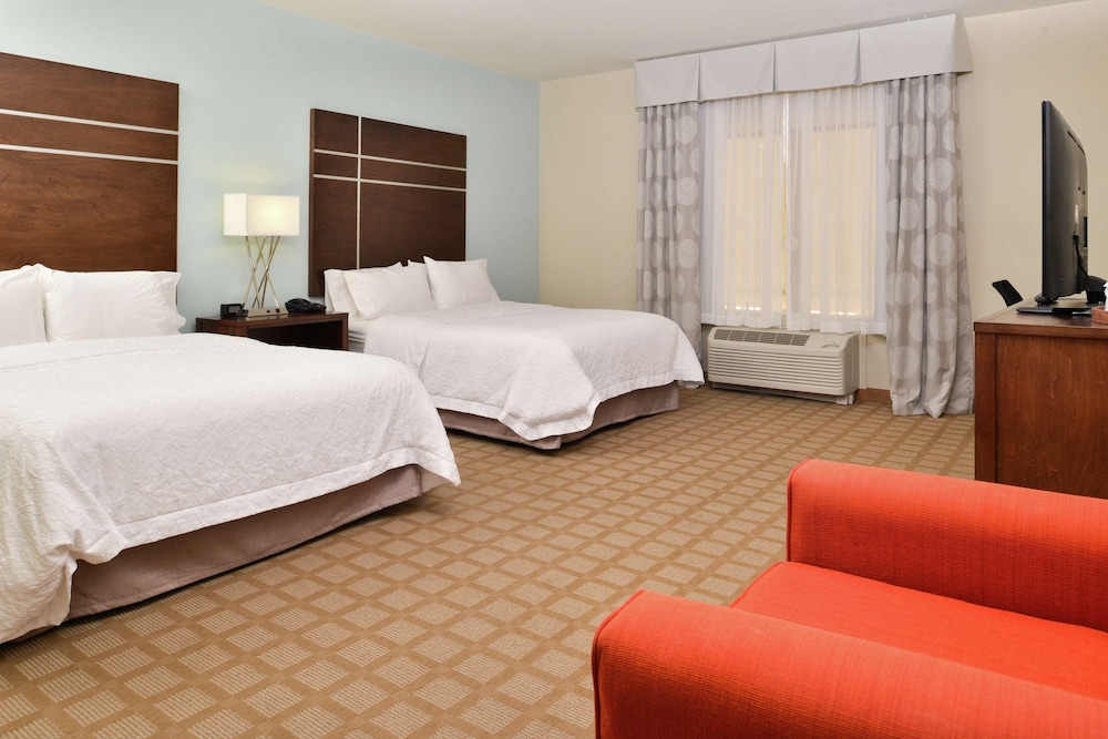 Hampton Inn & Suites Hutto Austin - photo 9