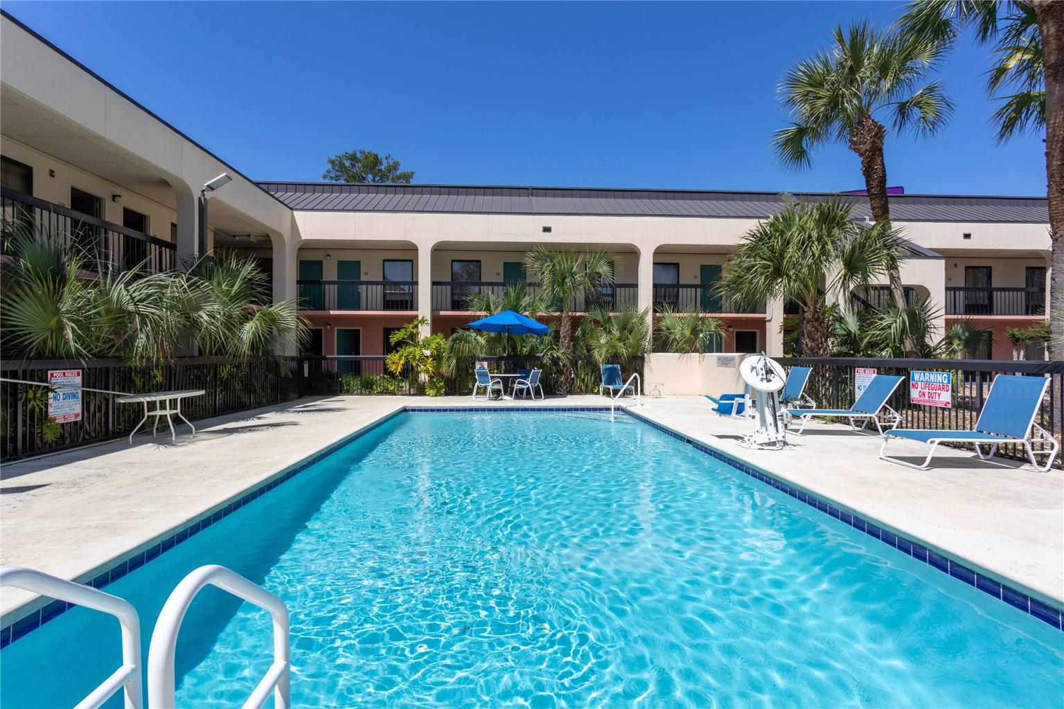Baymont by Wyndham Tallahassee - photo 7