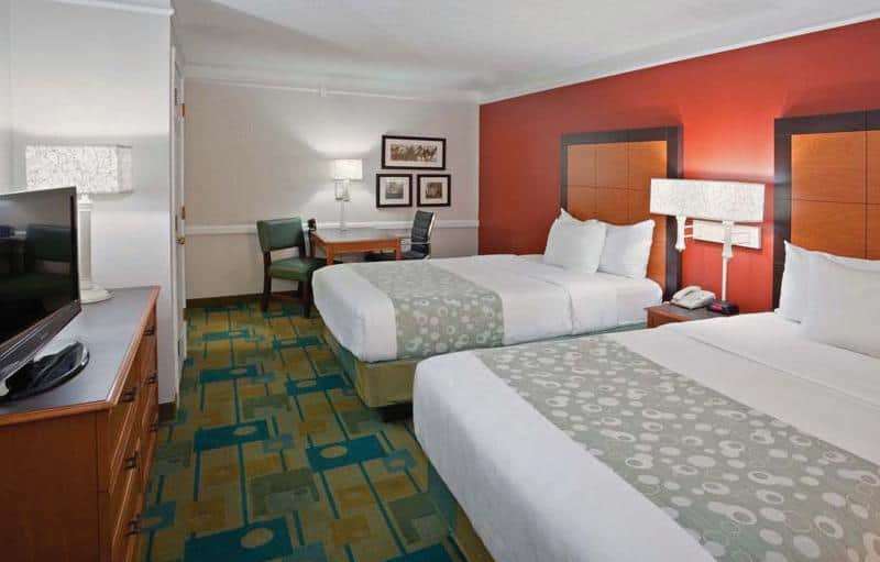 La Quinta Inn by Wyndham Phoenix Sky Harbor Airport - photo 14