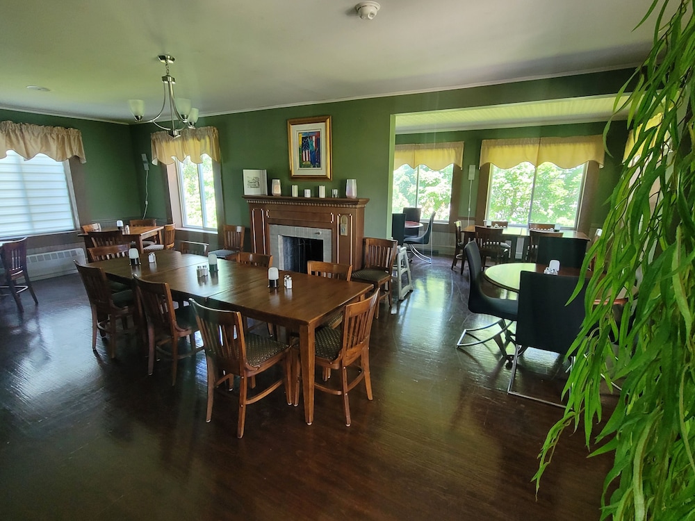 DuBois' Inn - photo 12
