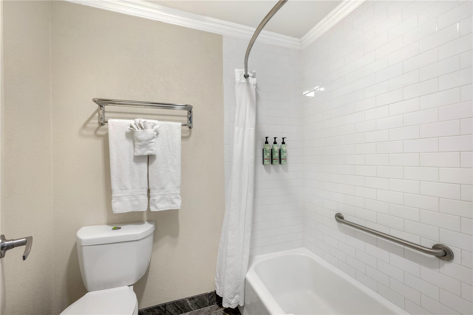 Best Western Airport Albuquerque InnSuites Hotel & Suites - photo 21