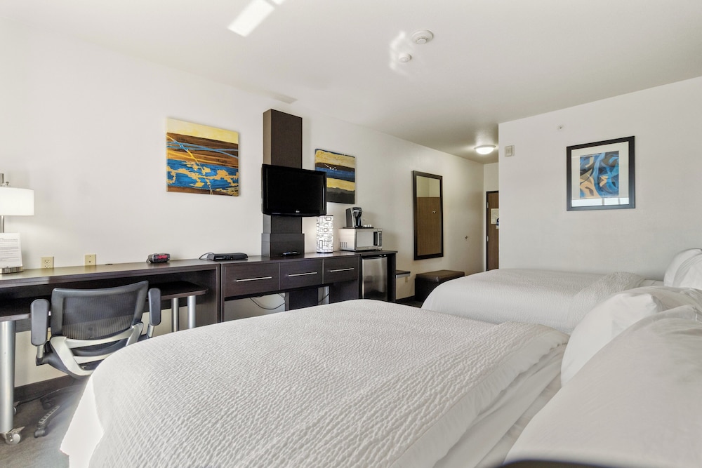 Holiday Inn Express & Suites Barstow Route 66 by IHG - photo 23